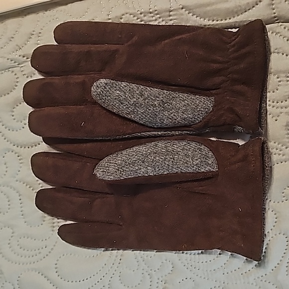 Woolworth Womens Gloves - Picture 3 of 4
